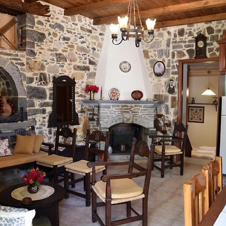 Traditional Residence With Terrace Latsida Εξωτερικό φωτογραφία