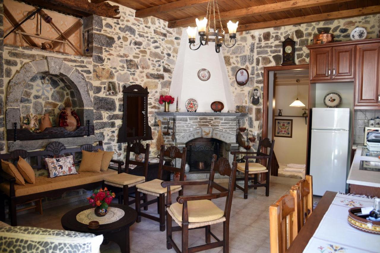 Traditional Residence With Terrace Latsida Εξωτερικό φωτογραφία