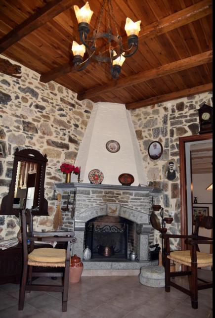Traditional Residence With Terrace Latsida Εξωτερικό φωτογραφία