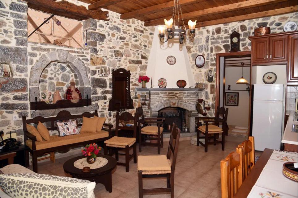 Traditional Residence With Terrace Latsida Εξωτερικό φωτογραφία