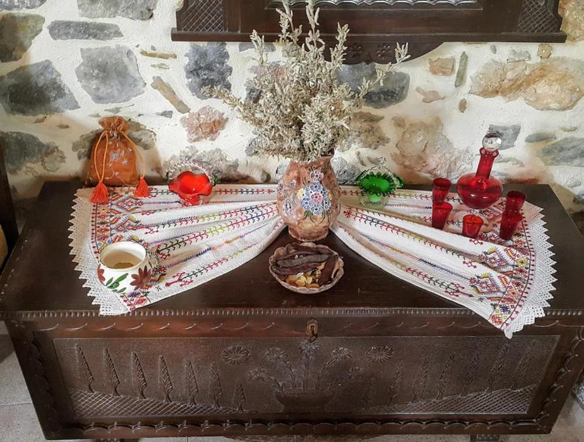 Traditional Residence With Terrace Latsida Εξωτερικό φωτογραφία
